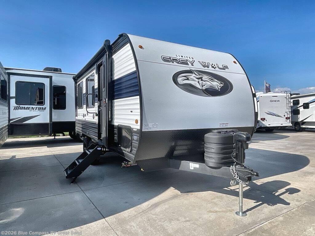 2024 Forest River Cherokee Grey Wolf 18RR RV for Sale in Great Bend, KS 67530 T87430 RVUSA
