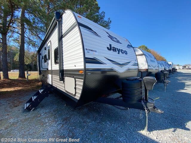 New 2024 Jayco Jay Flight SLX 261BHS available in Great Bend, Kansas