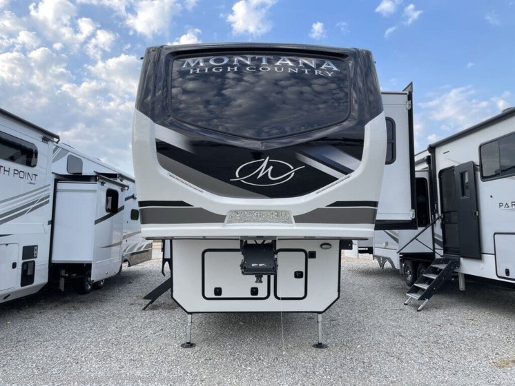 New 2025 Keystone Montana High Country 295RL available in Great Bend, Kansas