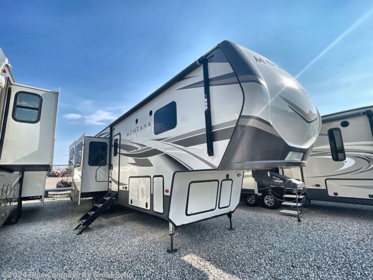 Used 2020 Keystone Montana 3791RD available in Great Bend, Kansas