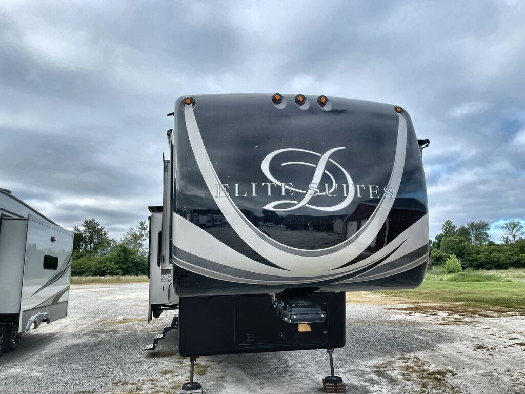 2019 DRV Elite Suites 38 RSSA RV for Sale in Great Bend, KS 67530
