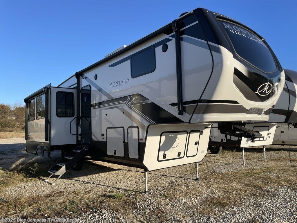 2025 Keystone Montana High Country 295RL RV for Sale in Great Bend, KS