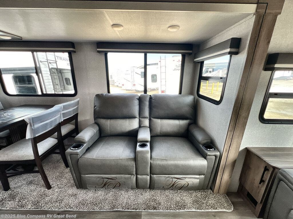 2025 Grand Design Imagine 2970RL RV for Sale in Great Bend, KS 67530 T106044