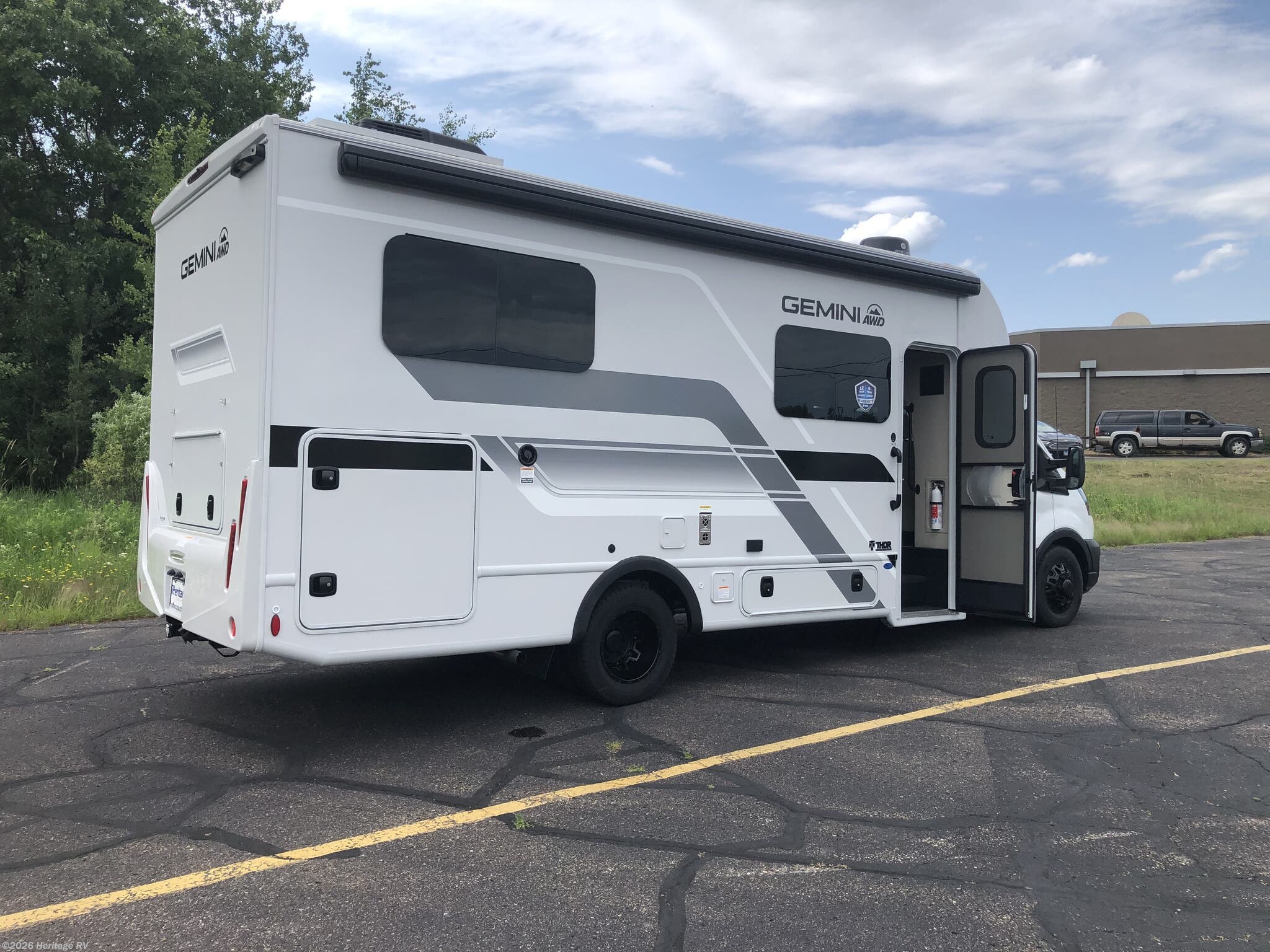 New 2027 Thor Motor Coach Gemini 24KB available in Tomahawk, Wisconsin
