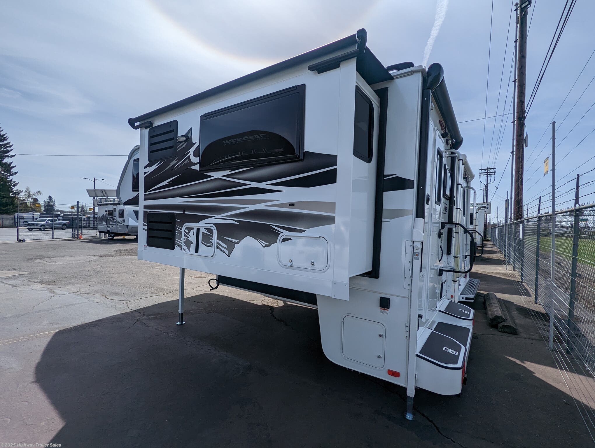 New 2025 Lance TC 975 available in Salem, Oregon