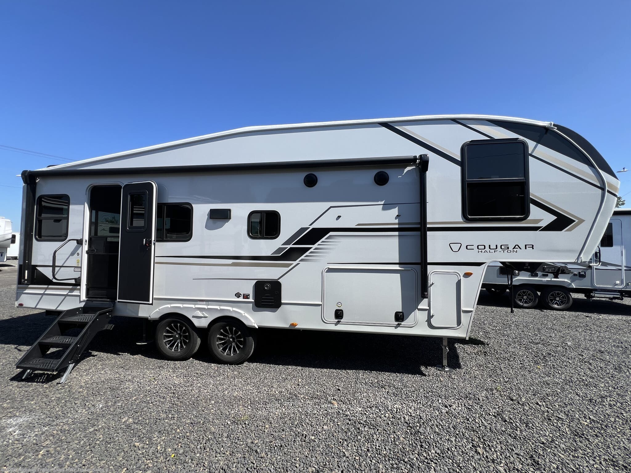 New 2026 Keystone Cougar Half-Ton 24RDS available in Salem, Oregon