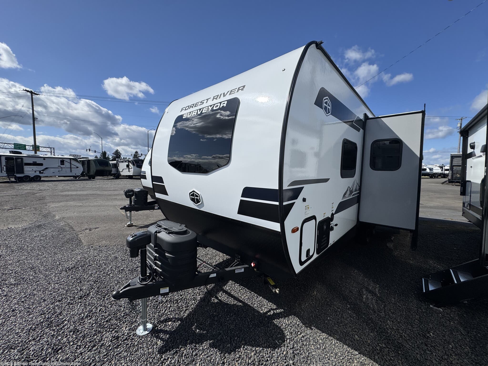 2026 Surveyor Legend 204MKLE by Forest River from Highway Trailer Sales in Salem, Oregon