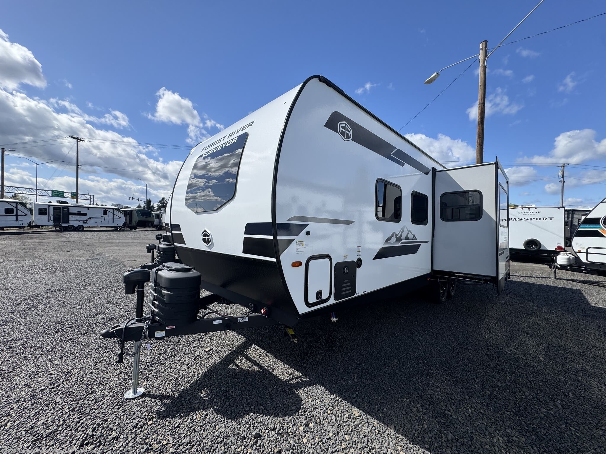 2026 Surveyor Legend 252RBLE by Forest River from Highway Trailer Sales in Salem, Oregon