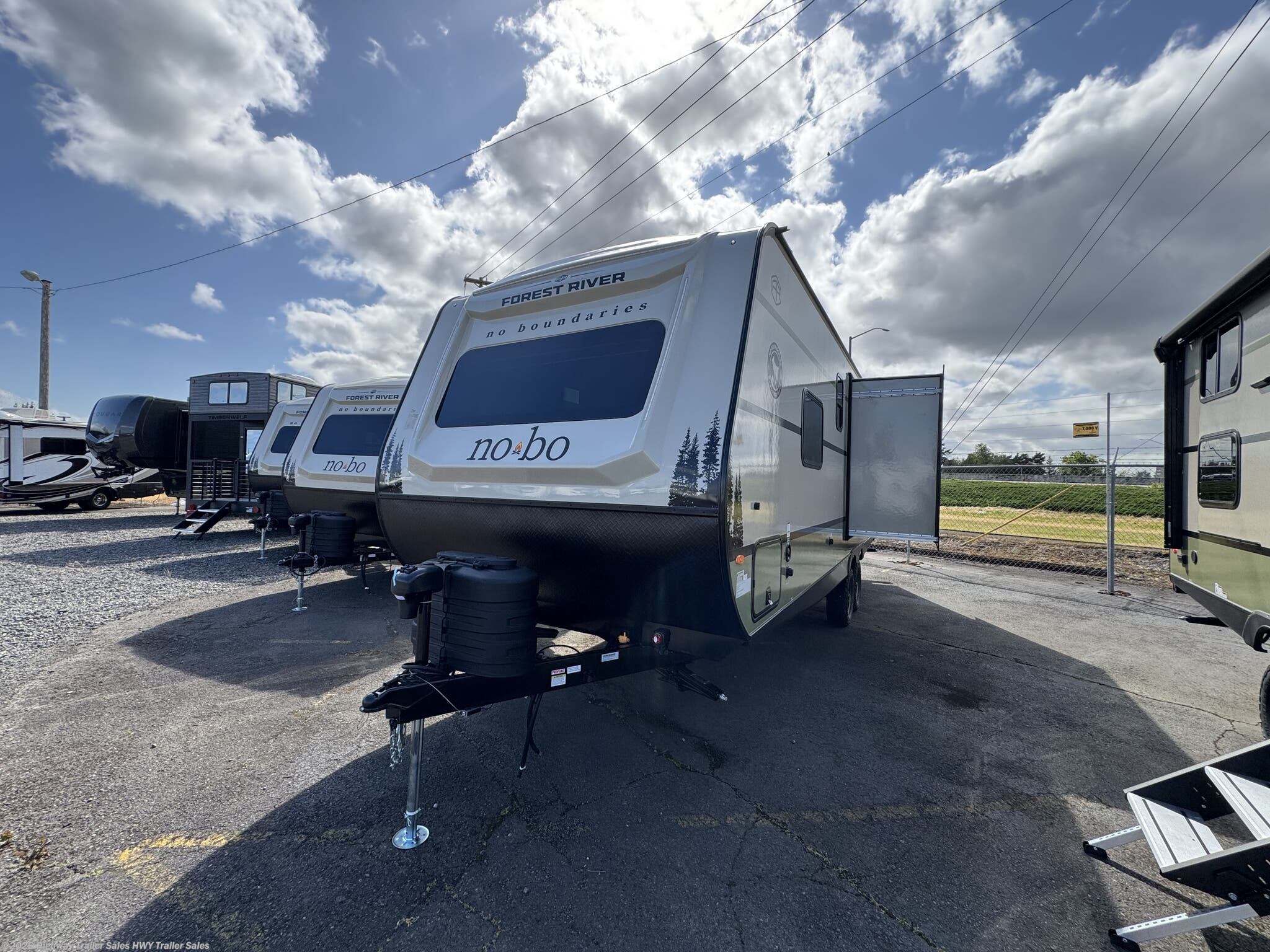 New 2026 Forest River No Boundaries Beast Mode NB20.7 available in Salem, Oregon