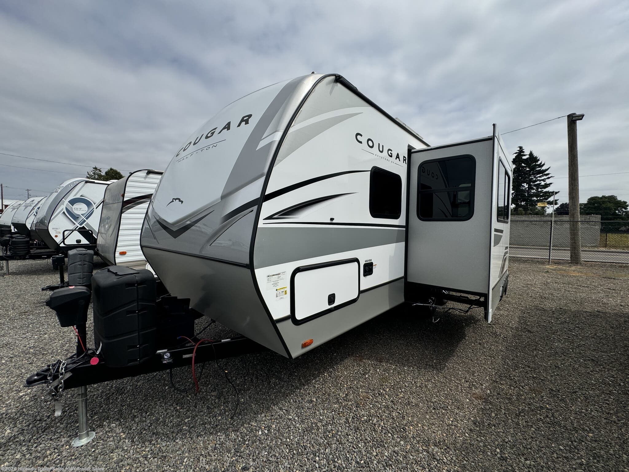 Used 2023 Keystone Cougar Half-Ton 22RBSWE available in Salem, Oregon