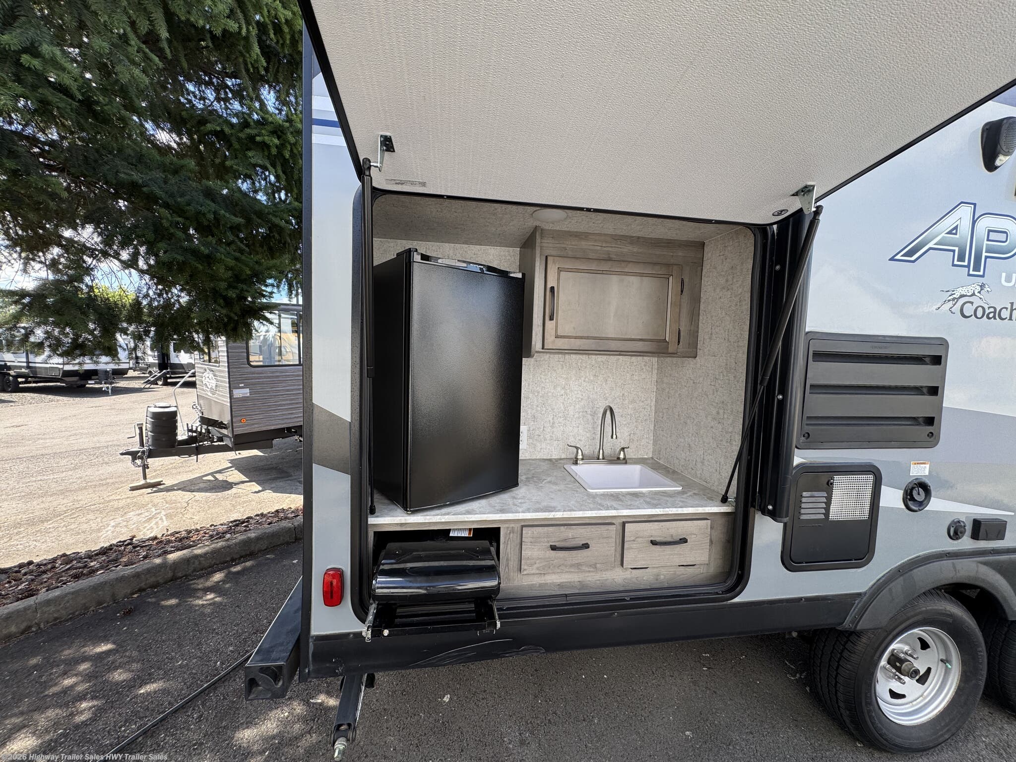 Used 2019 Coachmen Apex Ultra-Lite 215RBK available in Salem, Oregon
