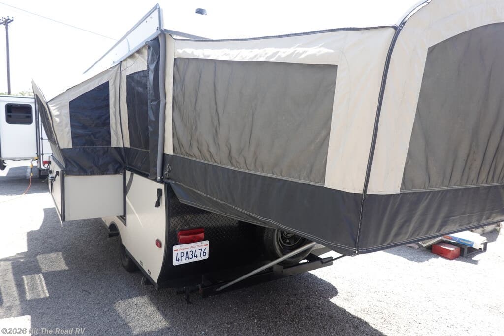 2016 Comet HW3611 by Starcraft from Hit The Road RV in San Diego, California