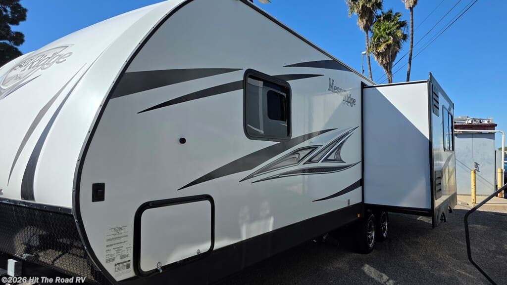 2020 Highland Ridge Mesa Ridge 2602RL - Used Travel Trailer For Sale by Hit The Road RV in San Diego, California features Stereo System, Smoke Detector, TV Antenna, Dinette Bed, Power Awning