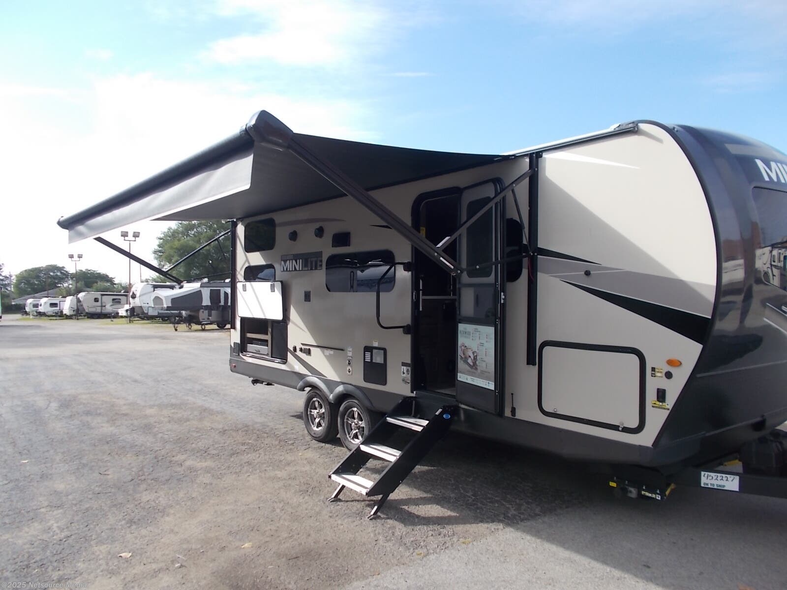2024 Forest River Rockwood Mini Lite 2509S RV for Sale in Bridgeview