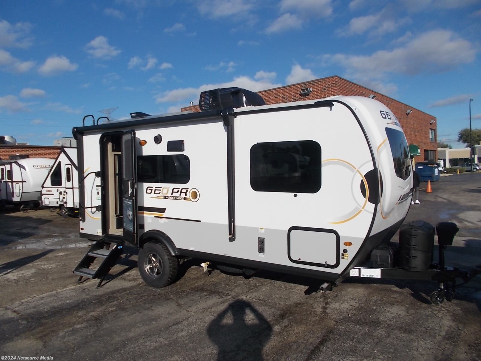 2022 Forest River Rockwood Geo Pro 19FBS RV for Sale in Bridgeview, IL