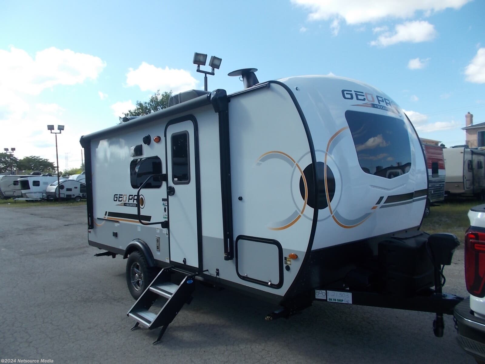 2024 Forest River Rockwood Geo Pro 19BH RV for Sale in Bridgeview, IL