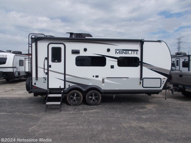 New 2023 Forest River Rockwood Mini Lite 2109S available in Bridgeview, Illinois