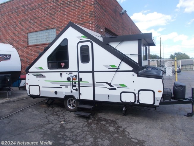 Used 2020 Forest River Rockwood Hard Side A223HW available in Bridgeview, Illinois