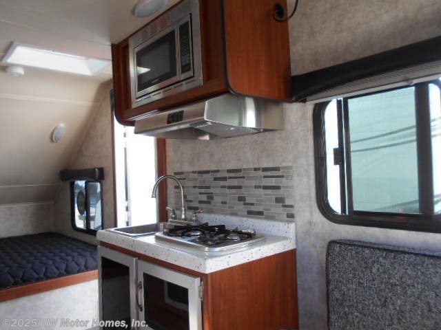 N02027 2018 Travel Lite Falcon Falcon F 20