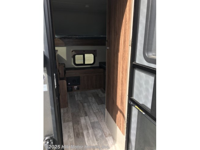 2021 Travel Lite Truck Campers 770 Rsl Shower Inside Rv For Sale In Canton Mi 48188 N06655 Rvusa Com Classifieds