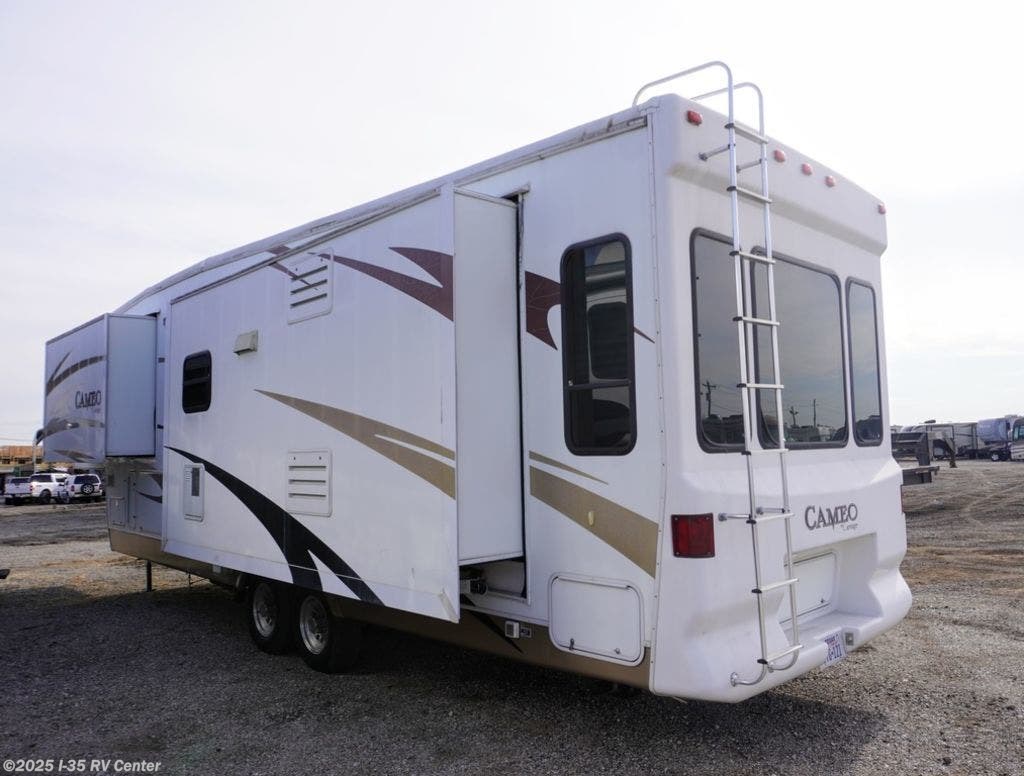 2007 Carriage Cameo F35SB3 RV for Sale in Denton, TX 76207 AF4044 2007 Carriage Cameo F35SB3 RV for Sale in Denton, TX 76207 AF4044