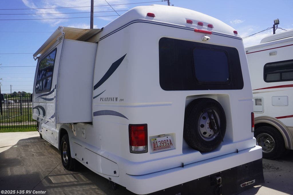 2003 Coach House Platinum 270XL RV for Sale in Denton, TX 76207
