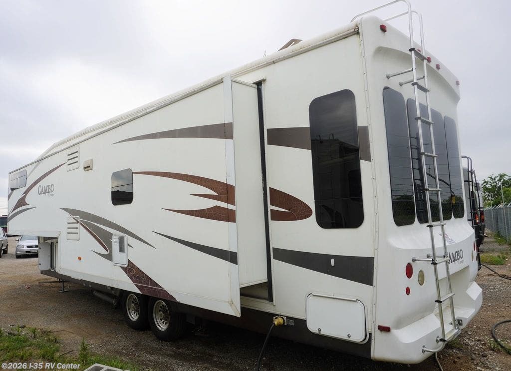 2010 Carriage Cameo 36FWS RV for Sale in Denton, TX 76207 AF4053