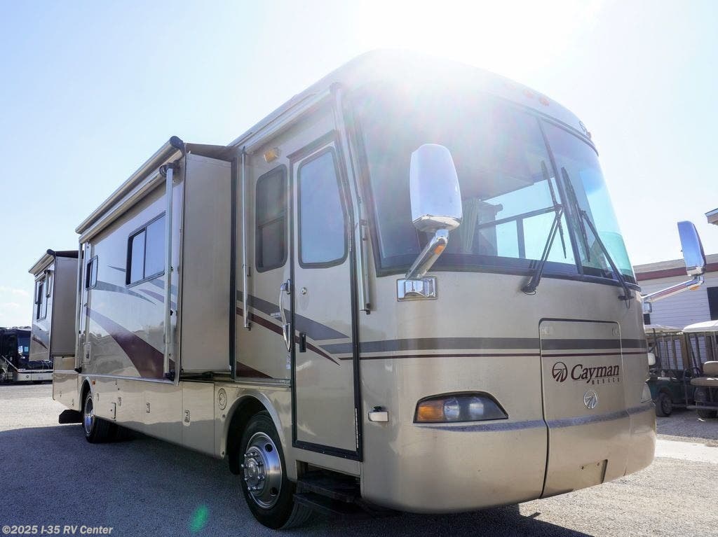 2005 Monaco RV Cayman 36PDQ RV for Sale in Denton, TX 76207 | AD1882 ...