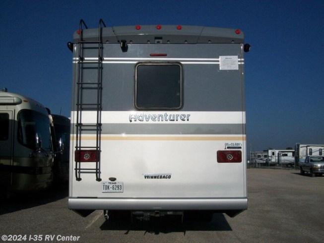 2022 Adventurer 30T by Winnebago from I-35 RV Center in Denton, Texas