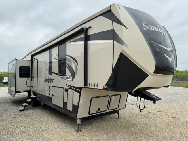Used 2019 Forest River Sandpiper 372LOK available in Denton, Texas