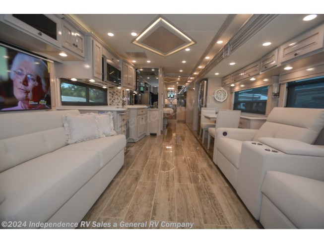 2022 Dutch Star 4081 by Newmar from Independence RV Sales in Winter Garden, Florida