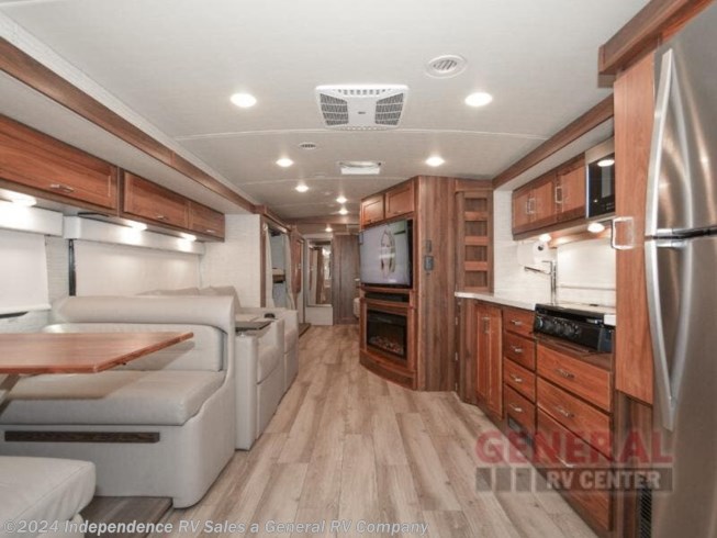2022 Forza 38W by Winnebago from Independence RV Sales a General RV Company in Winter Garden, Florida