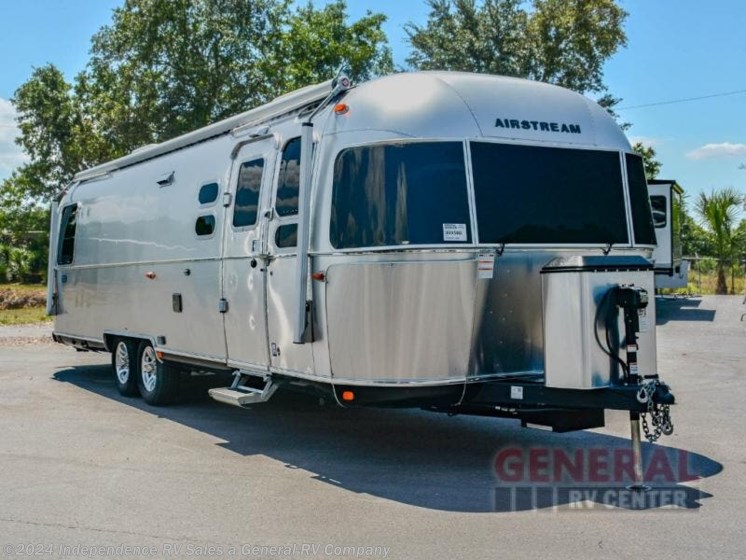 Used 2023 Airstream Classic 30RB available in Winter Garden, Florida