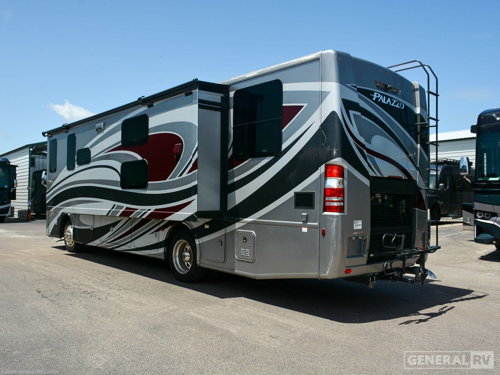 2022 Palazzo 33.5-2S by Thor Motor Coach from General RV Center in Winter Garden, Florida