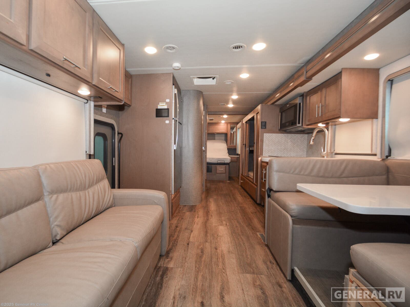 2022 Thor Motor Coach Palazzo 33.5-2S - Used Class A For Sale by General RV Center in Winter Garden, Florida