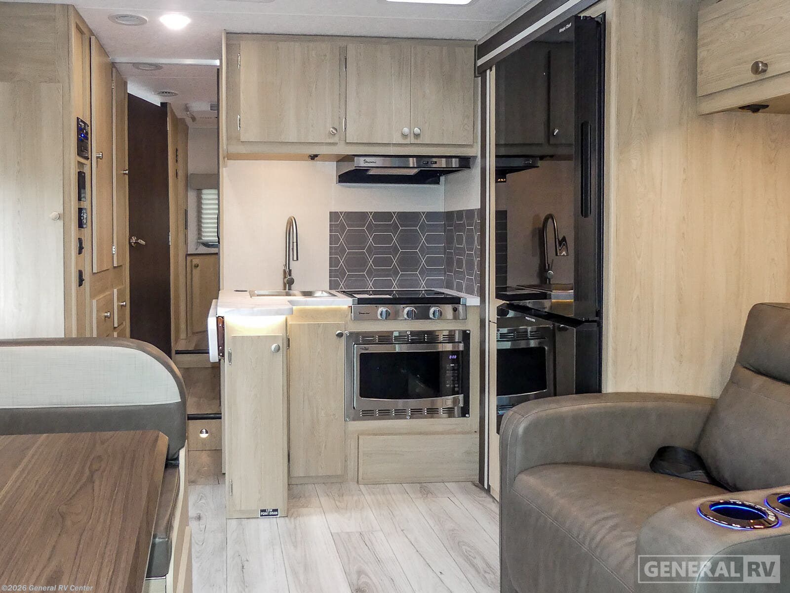 2025 Coachmen Leprechaun 260DS-1S - Used Class C For Sale by General RV Center in Winter Garden, Florida