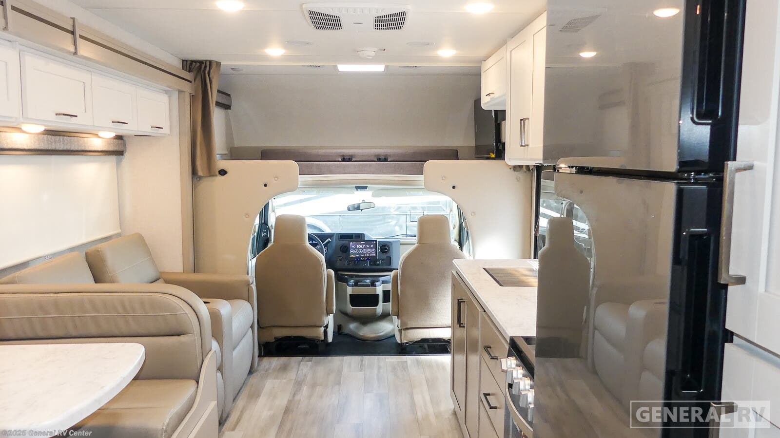 New 2026 Thor Motor Coach Pasadena SH31 available in Winter Garden, Florida