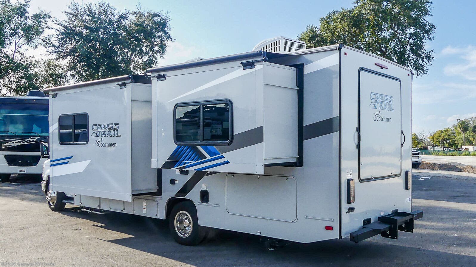 2023 Cross Trail XL 26XG by Coachmen from General RV Center in Winter Garden, Florida