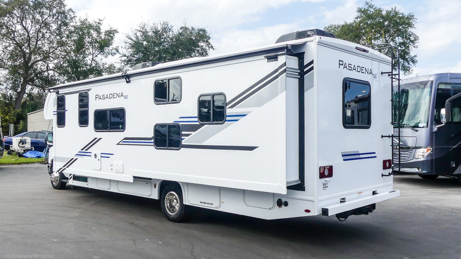 2026 Pasadena SL31 by Thor Motor Coach from General RV Center in Winter Garden, Florida