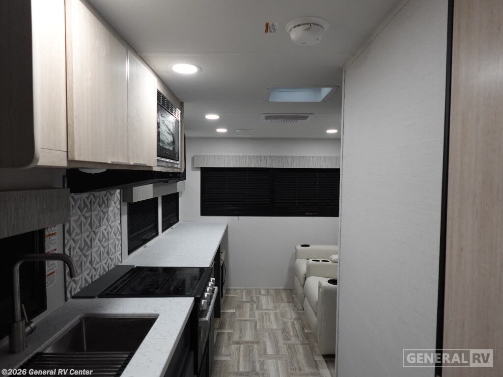 2025 Prime Time Tracer 170RS - New Travel Trailer For Sale by General RV Center in Winter Garden, Florida