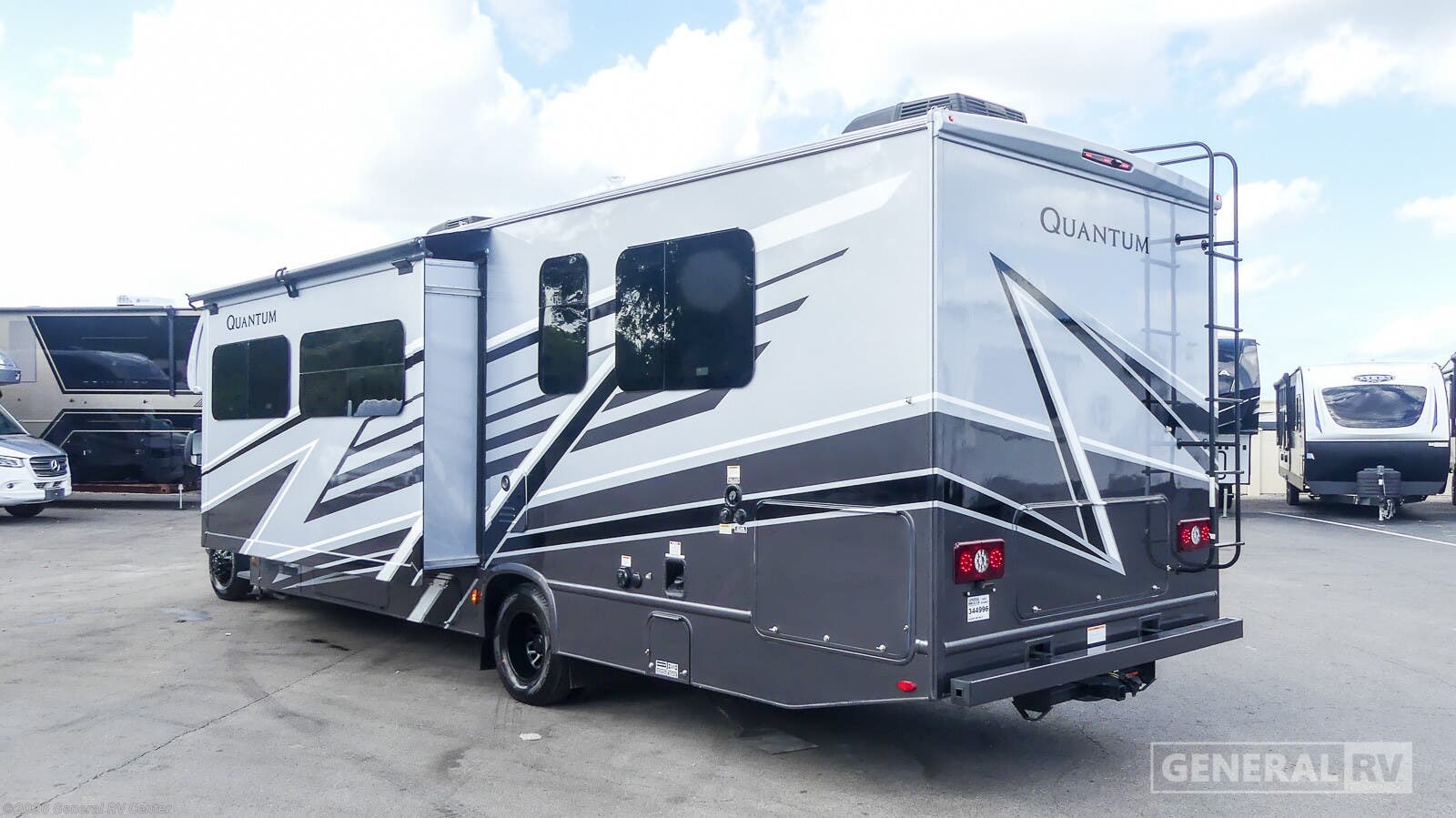 2026 Quantum HS31 by Thor Motor Coach from General RV Center in Winter Garden, Florida
