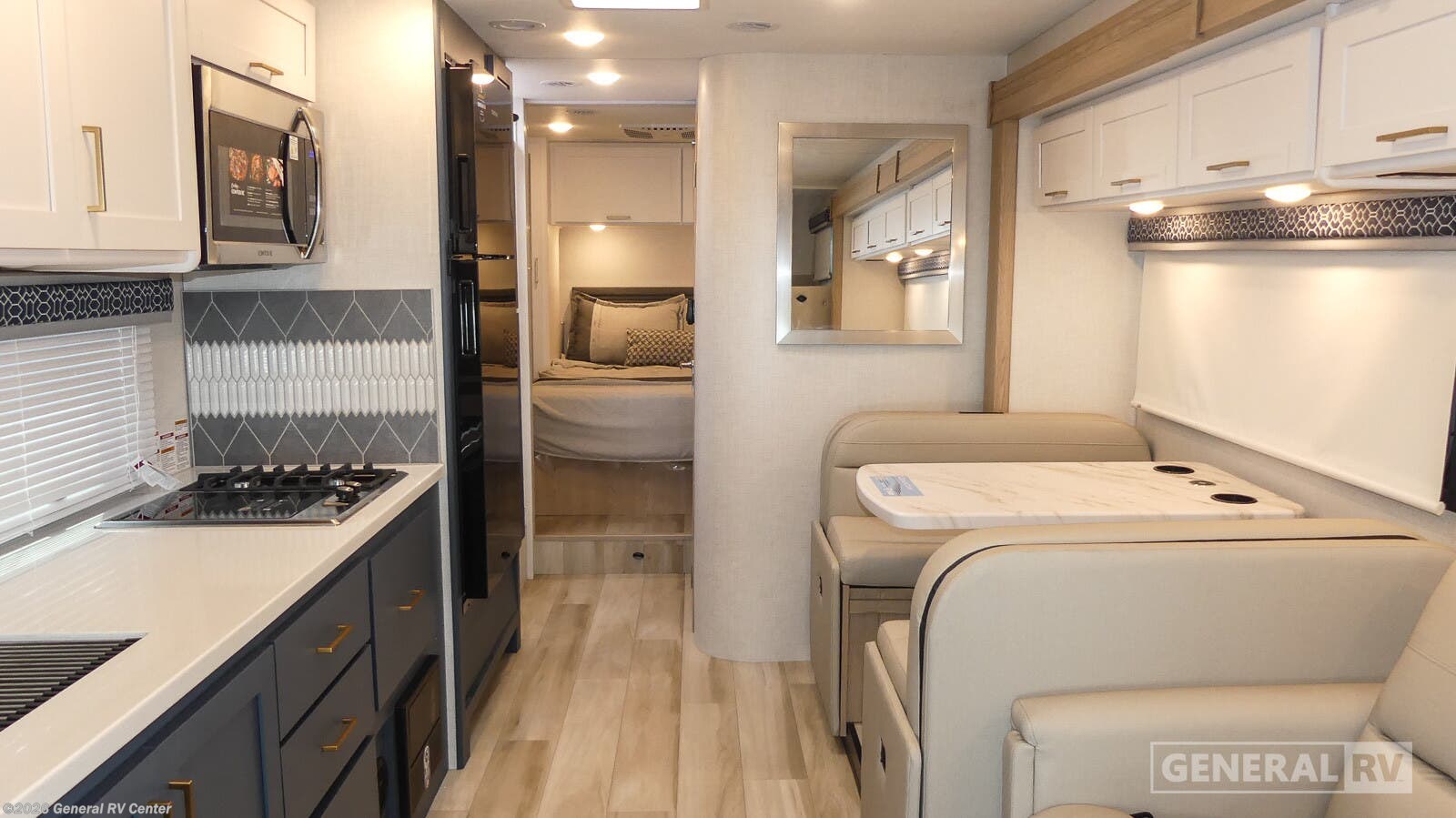 2026 Thor Motor Coach Quantum HS31 - New Class C For Sale by General RV Center in Winter Garden, Florida