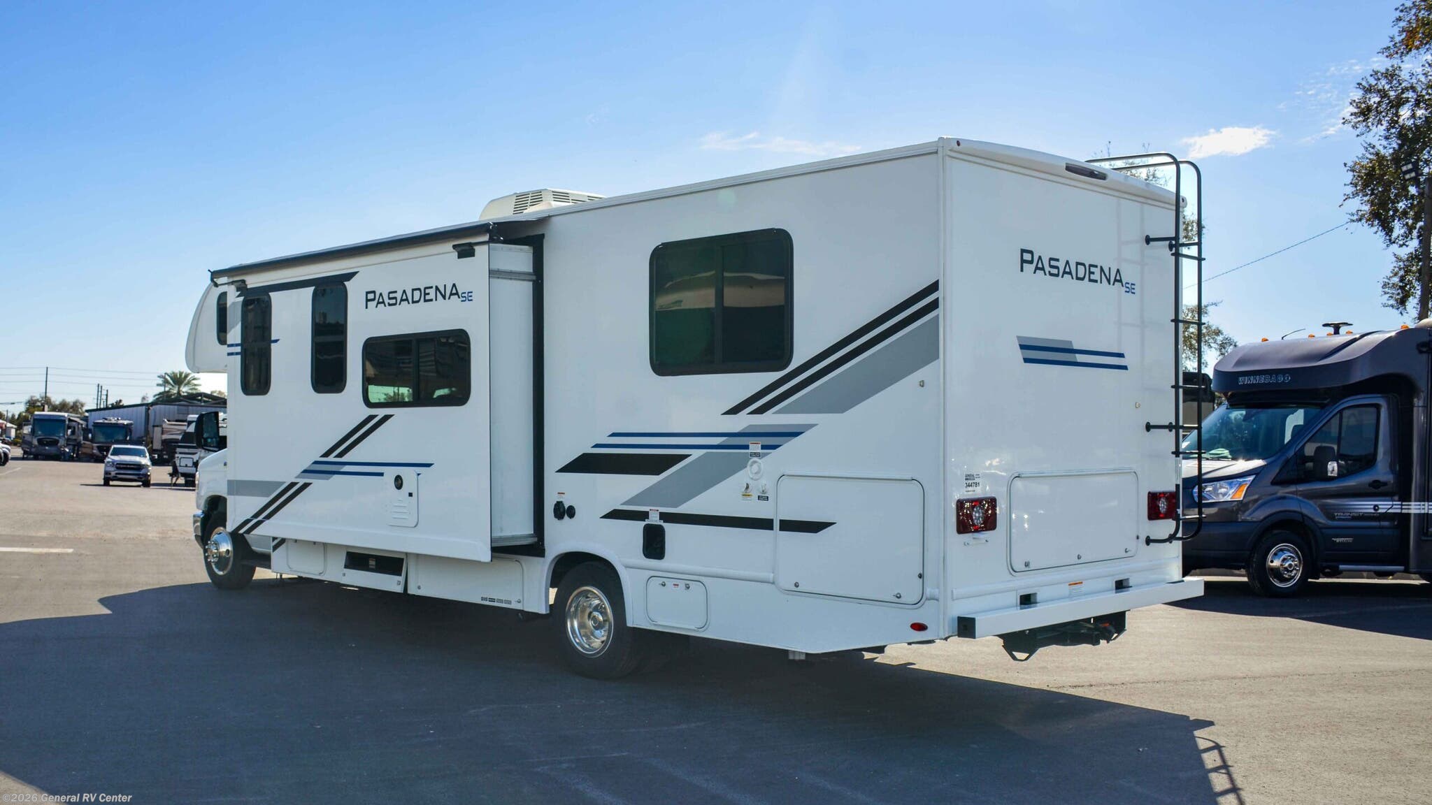 2026 Pasadena SE28 by Thor Motor Coach from General RV Center in Winter Garden, Florida