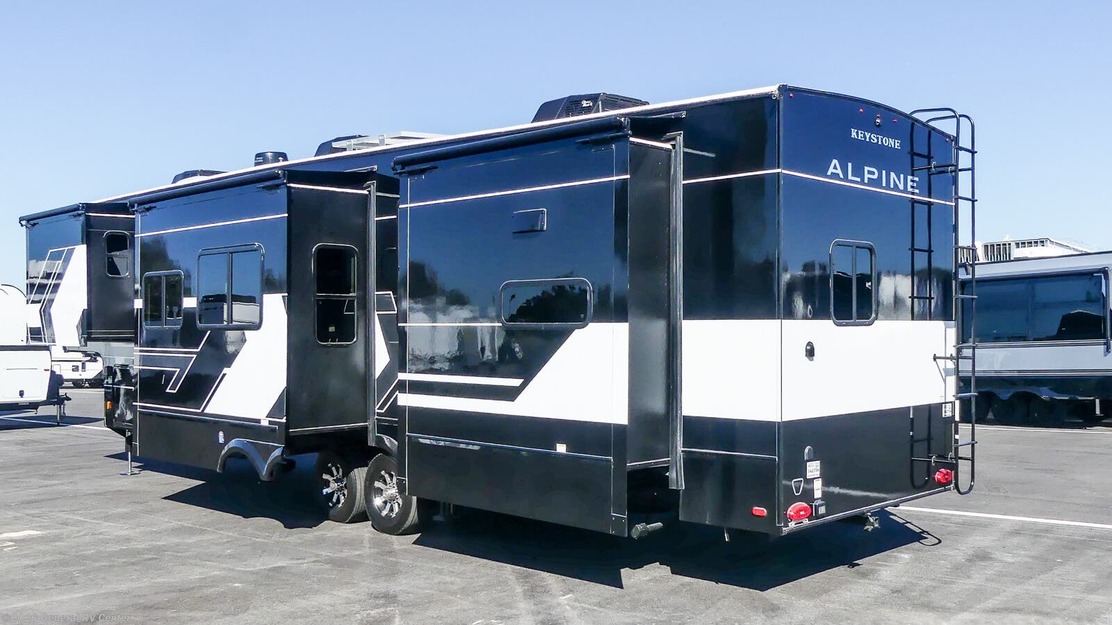 2026 Avalanche 366LS by Keystone from General RV Center in Winter Garden, Florida