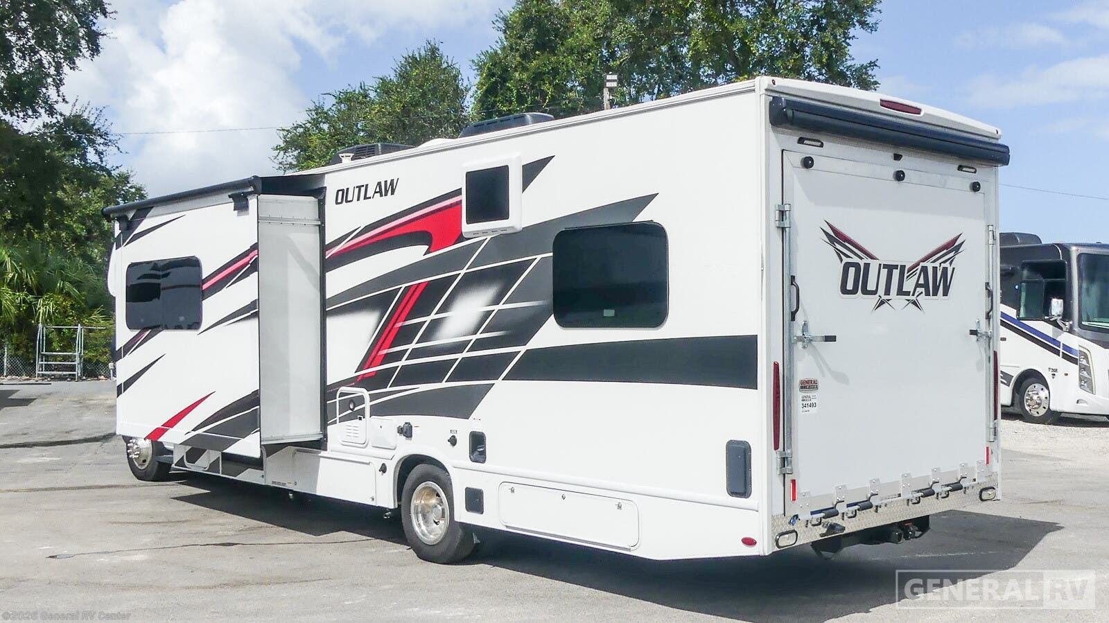 2025 Outlaw 29J-1S by Thor Motor Coach from General RV Center in Winter Garden, Florida