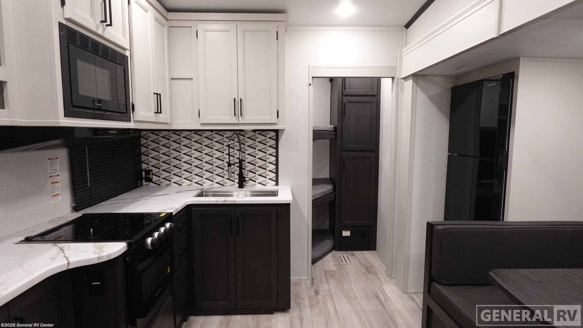 2026 Keystone Arcadia 27SBH - New Fifth Wheel For Sale by General RV Center in Winter Garden, Florida