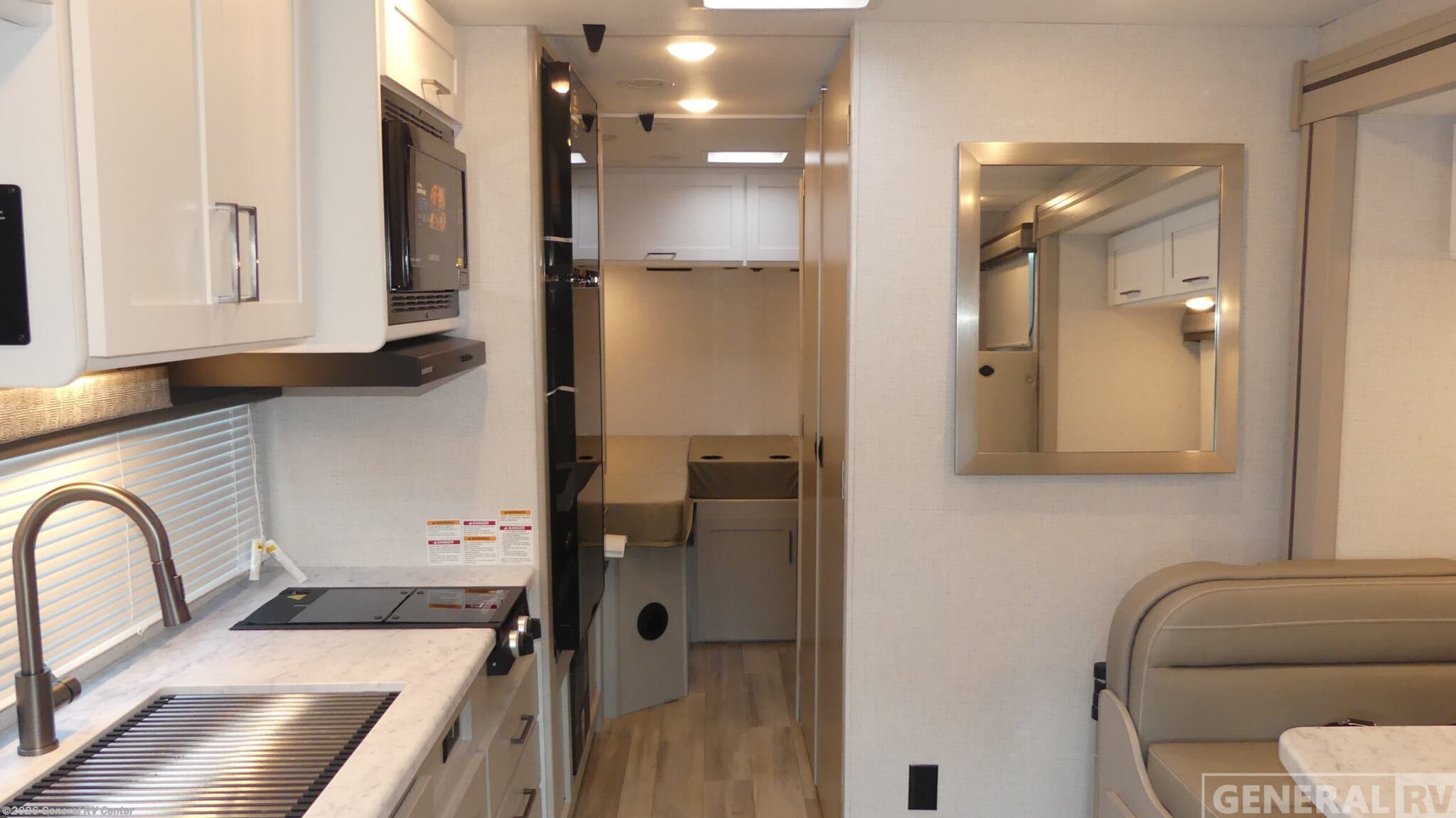2026 Thor Motor Coach Pasadena SZ25 - New Class C For Sale by General RV Center in Winter Garden, Florida