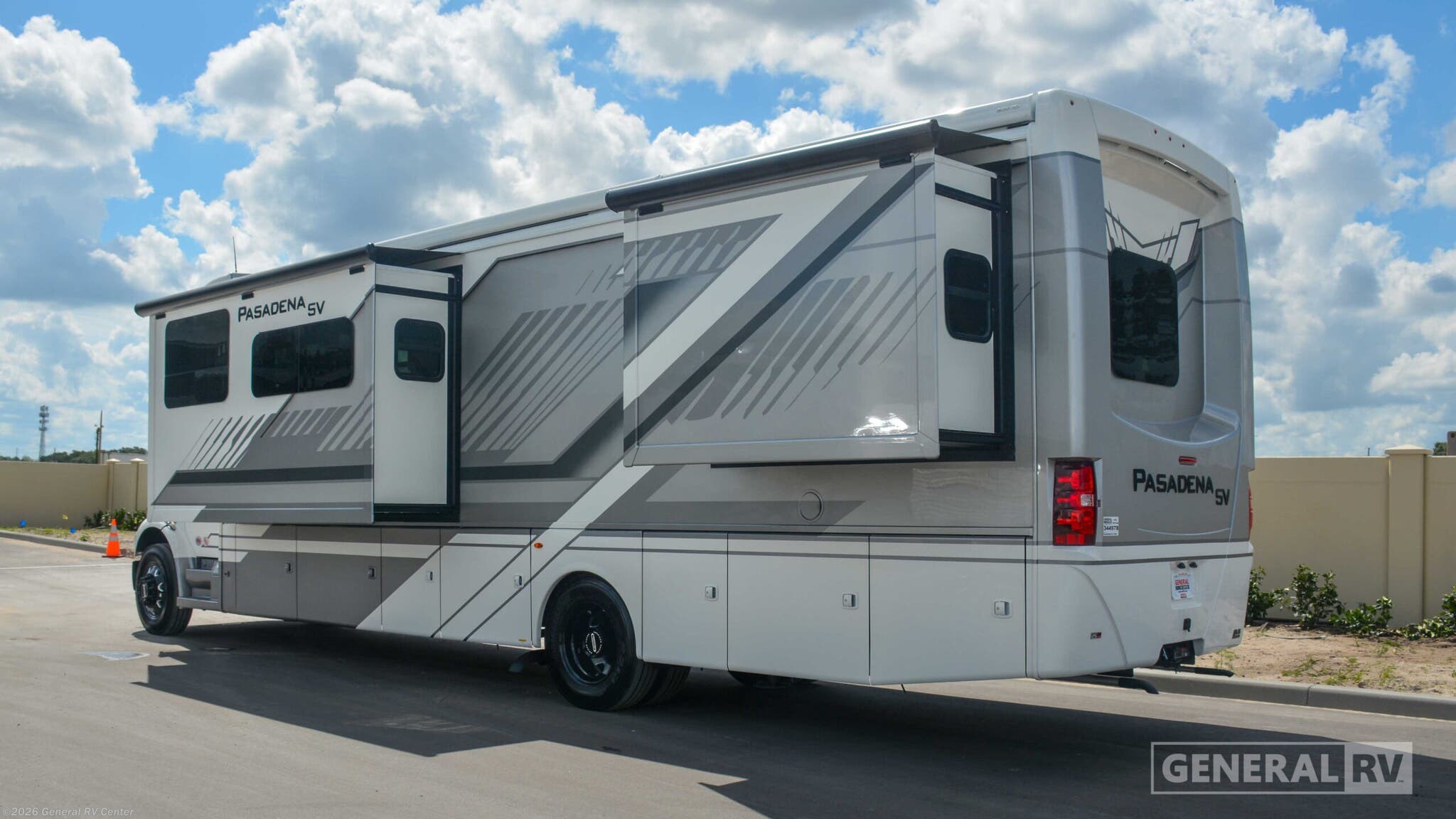 2026 Pasadena SV 38FX by Thor Motor Coach from General RV Center in Winter Garden, Florida