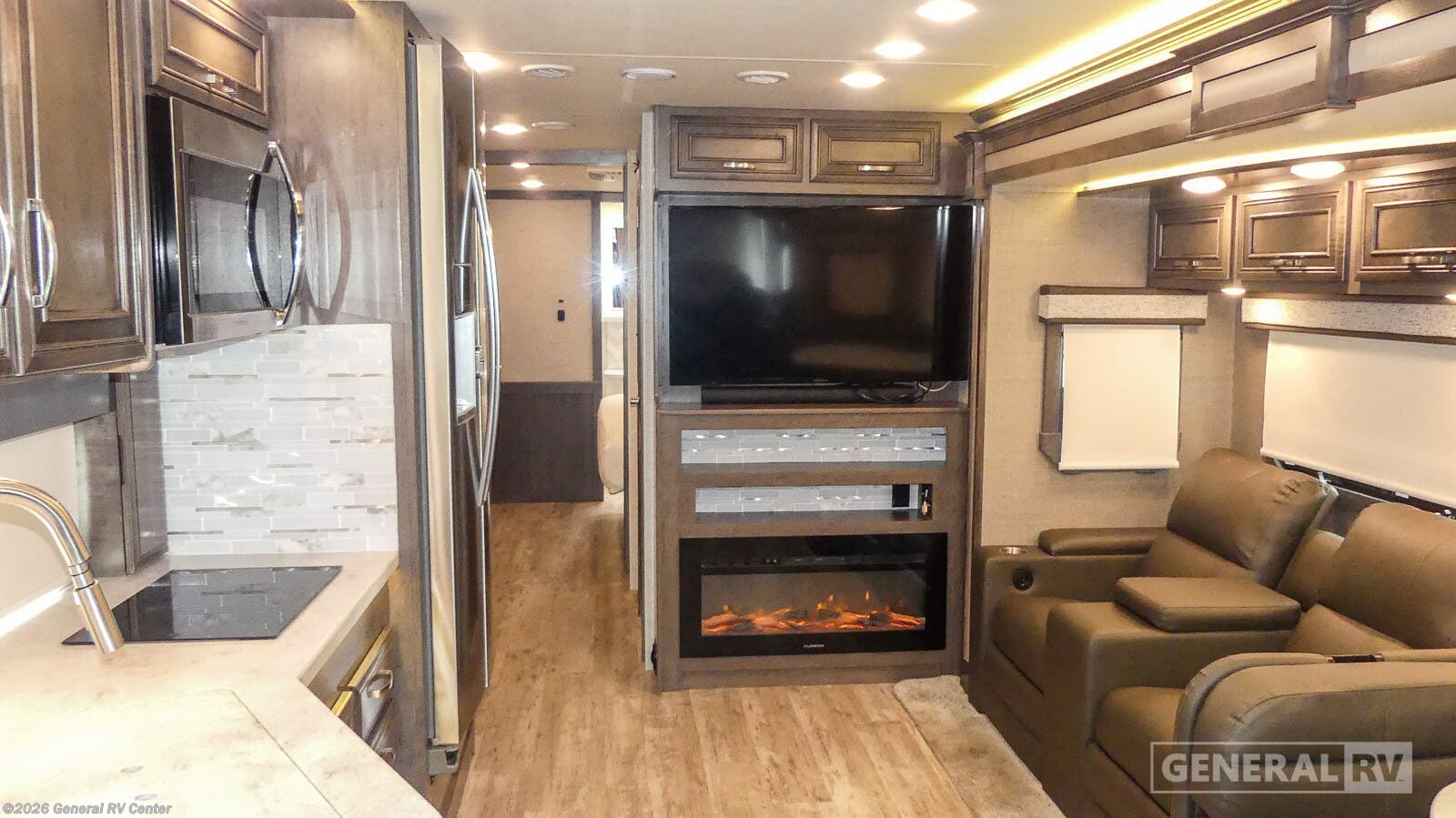2023 Entegra Coach Emblem 36T - Used Class A For Sale by General RV Center in Winter Garden, Florida