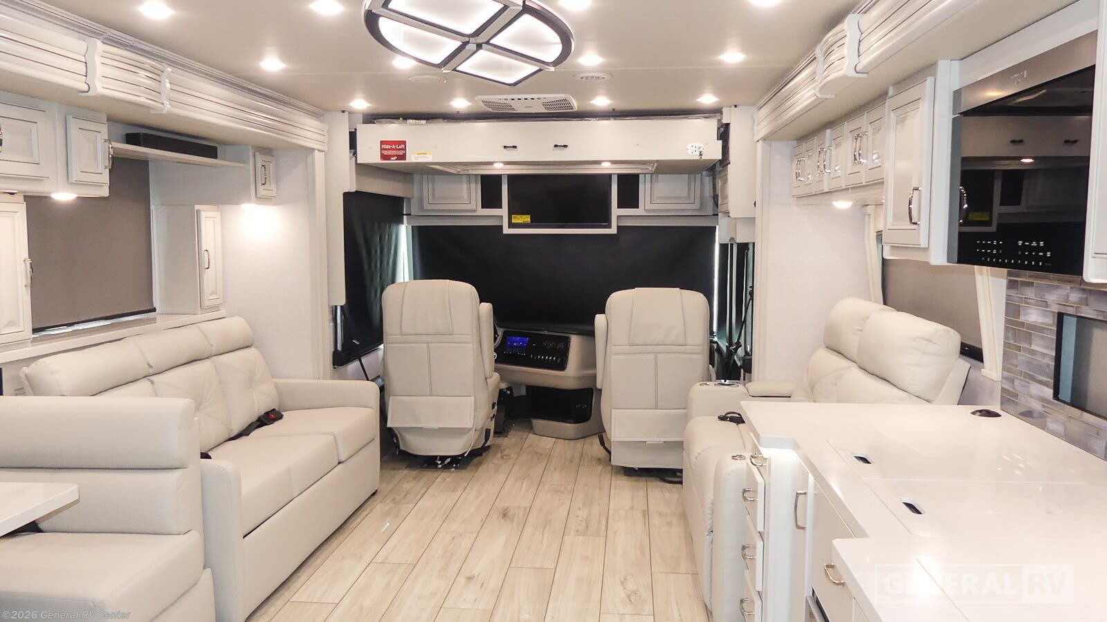 New 2026 Holiday Rambler Endeavor 38W available in Winter Garden, Florida